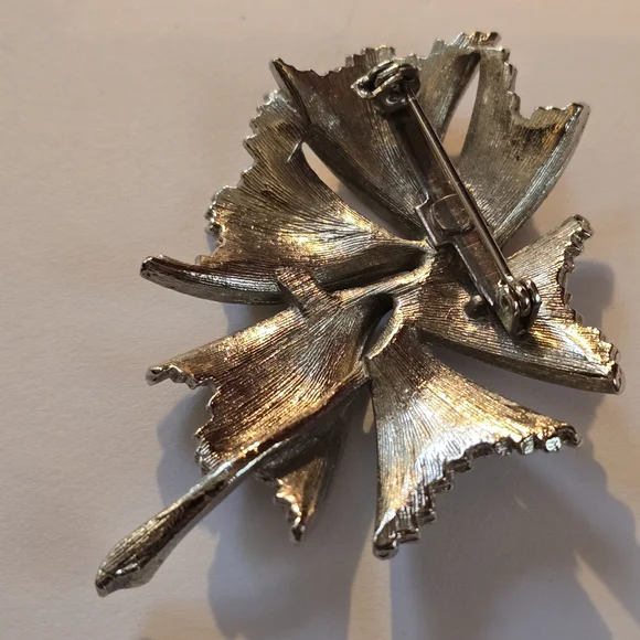 Vintage brooch abstract silver tone pin leaf leaves nature jewelry - Picture 7 of 10